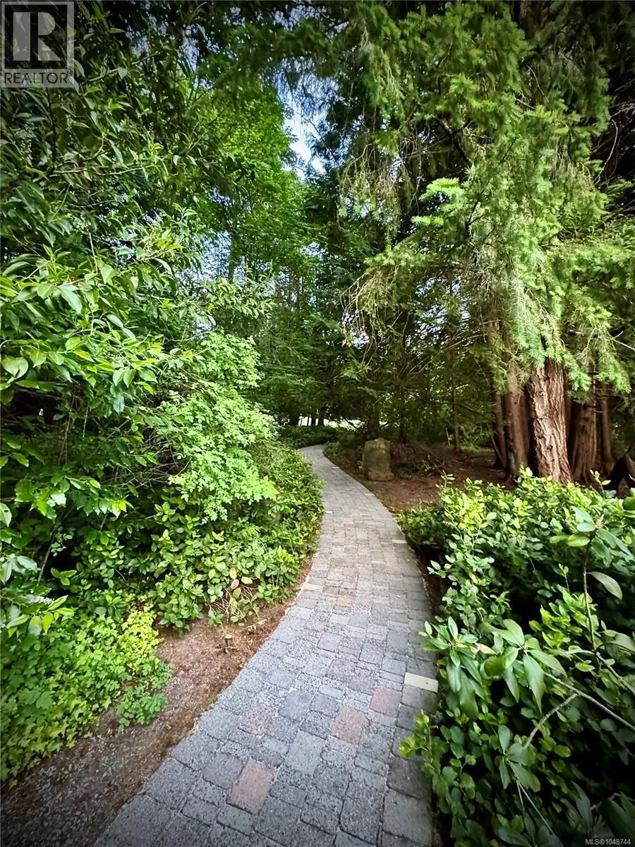 1188 Garden Gate Dr