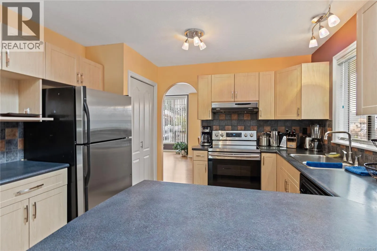 5143 Carol Pl