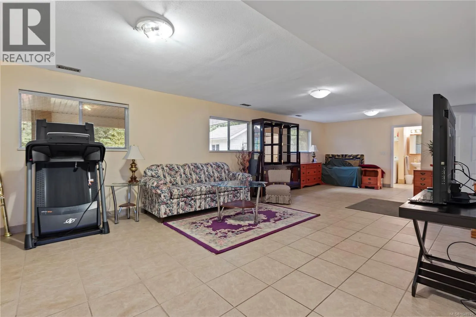5143 Carol Pl