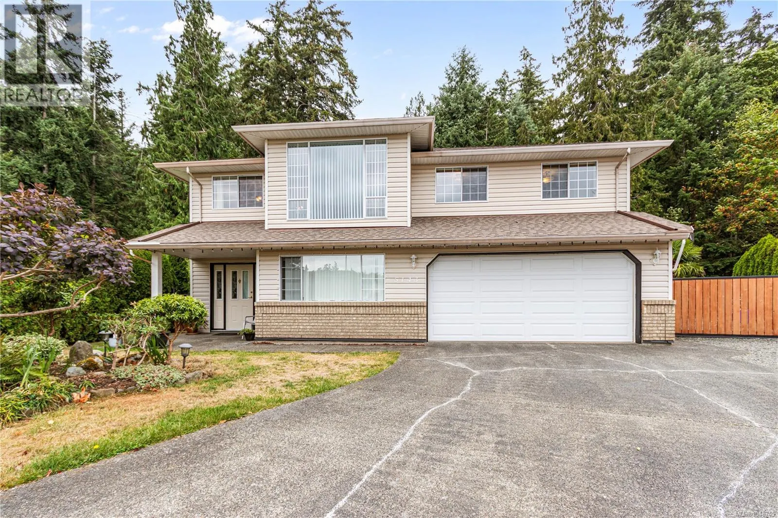 5143 Carol Pl
