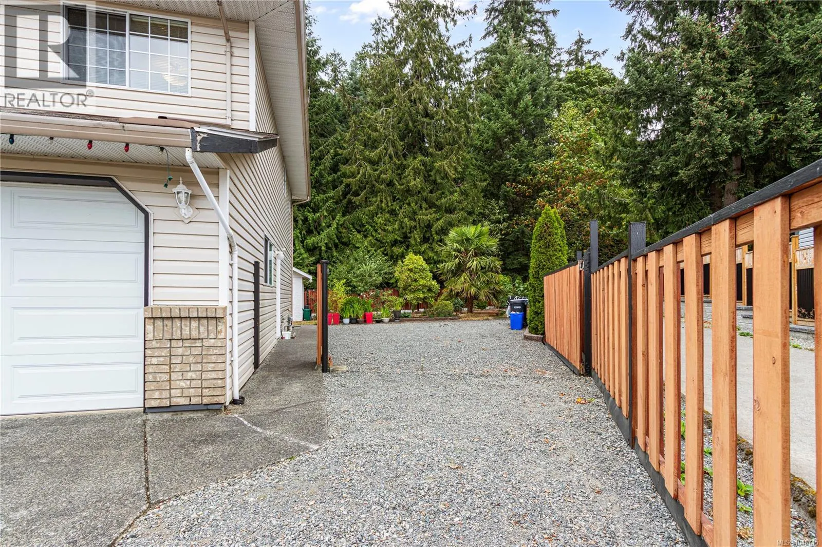 5143 Carol Pl