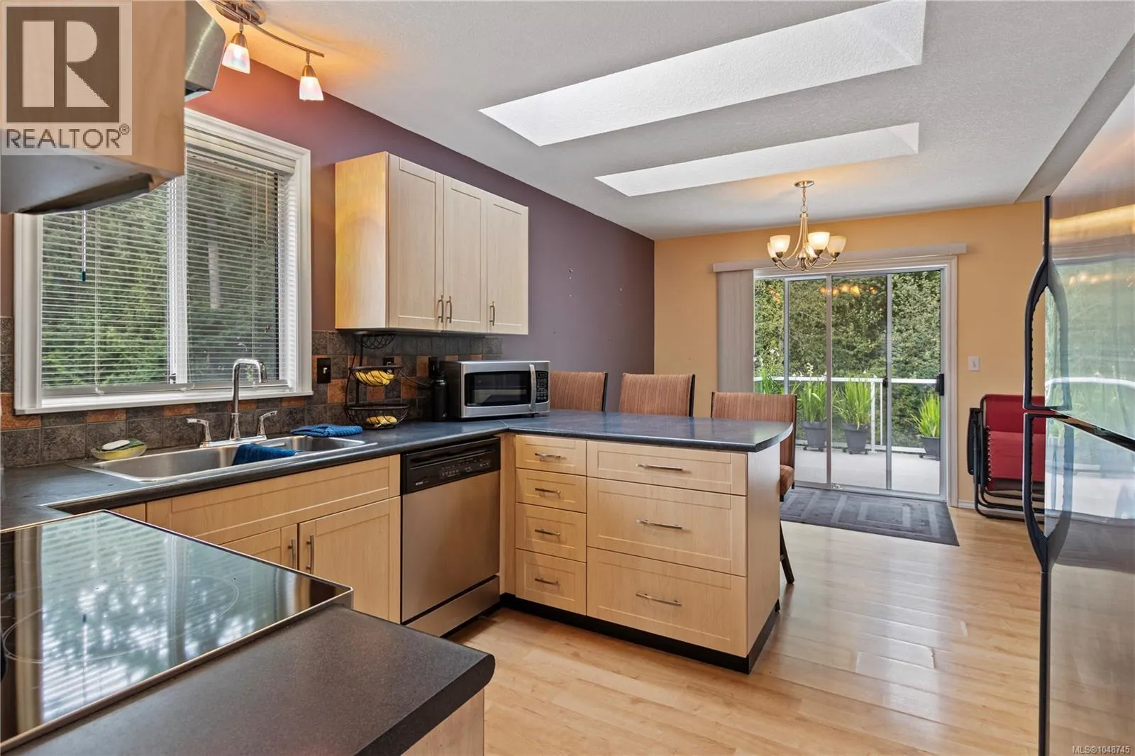 5143 Carol Pl
