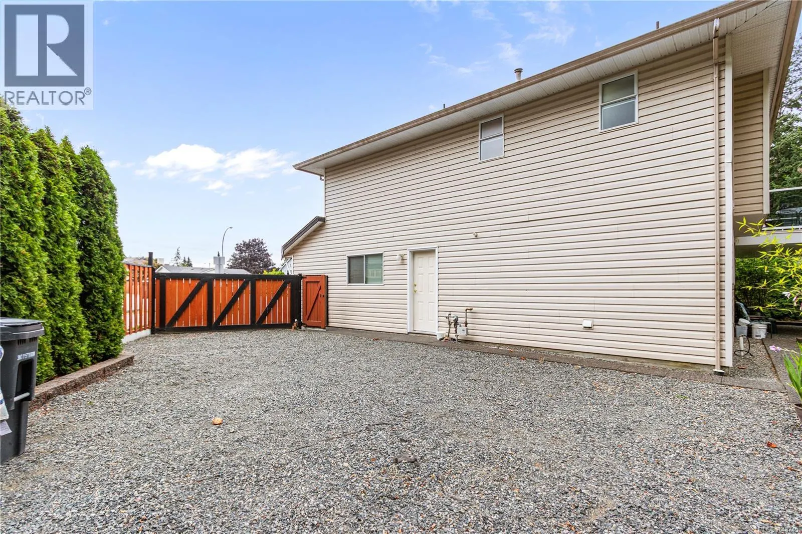 5143 Carol Pl