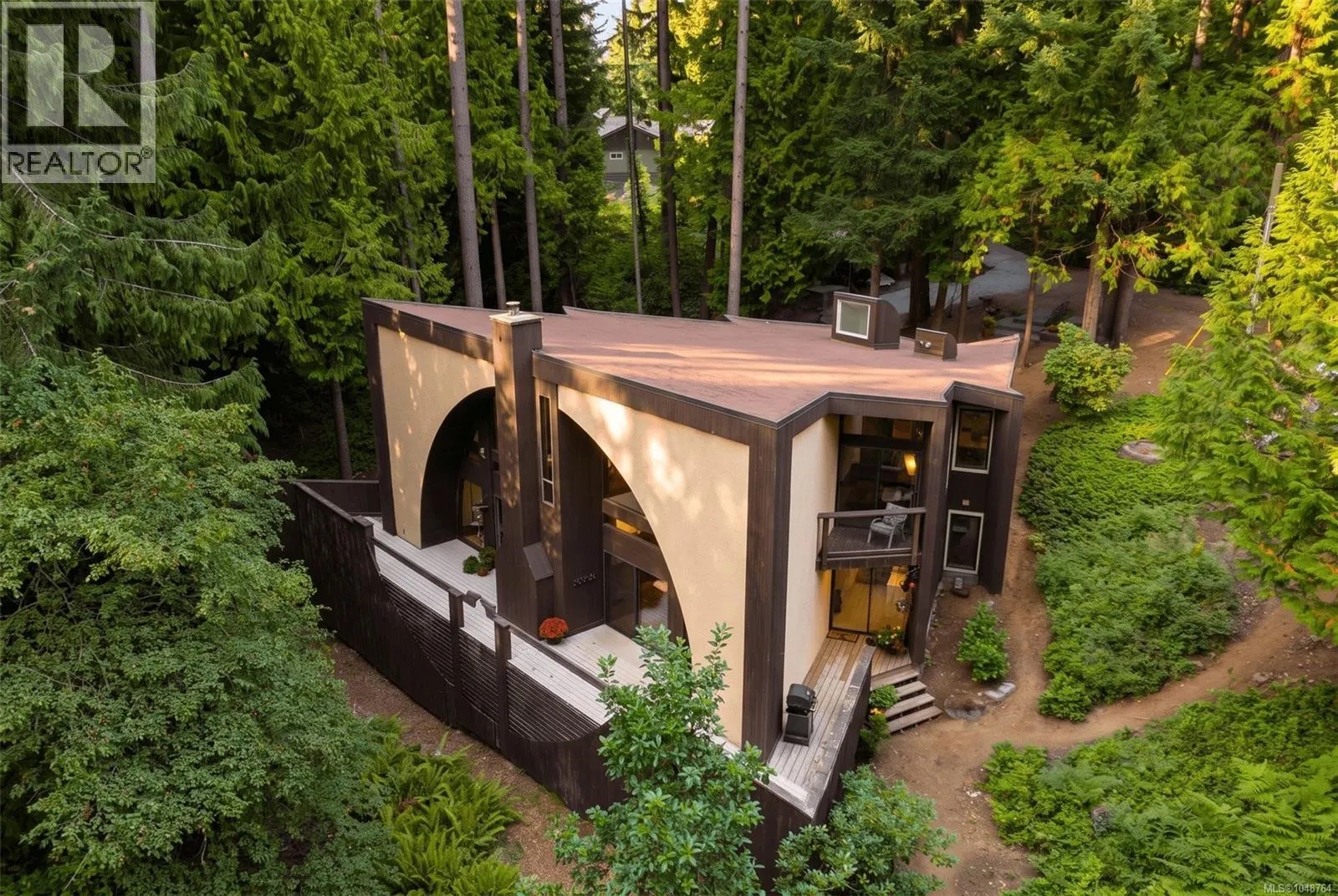 5748 West Saanich Rd