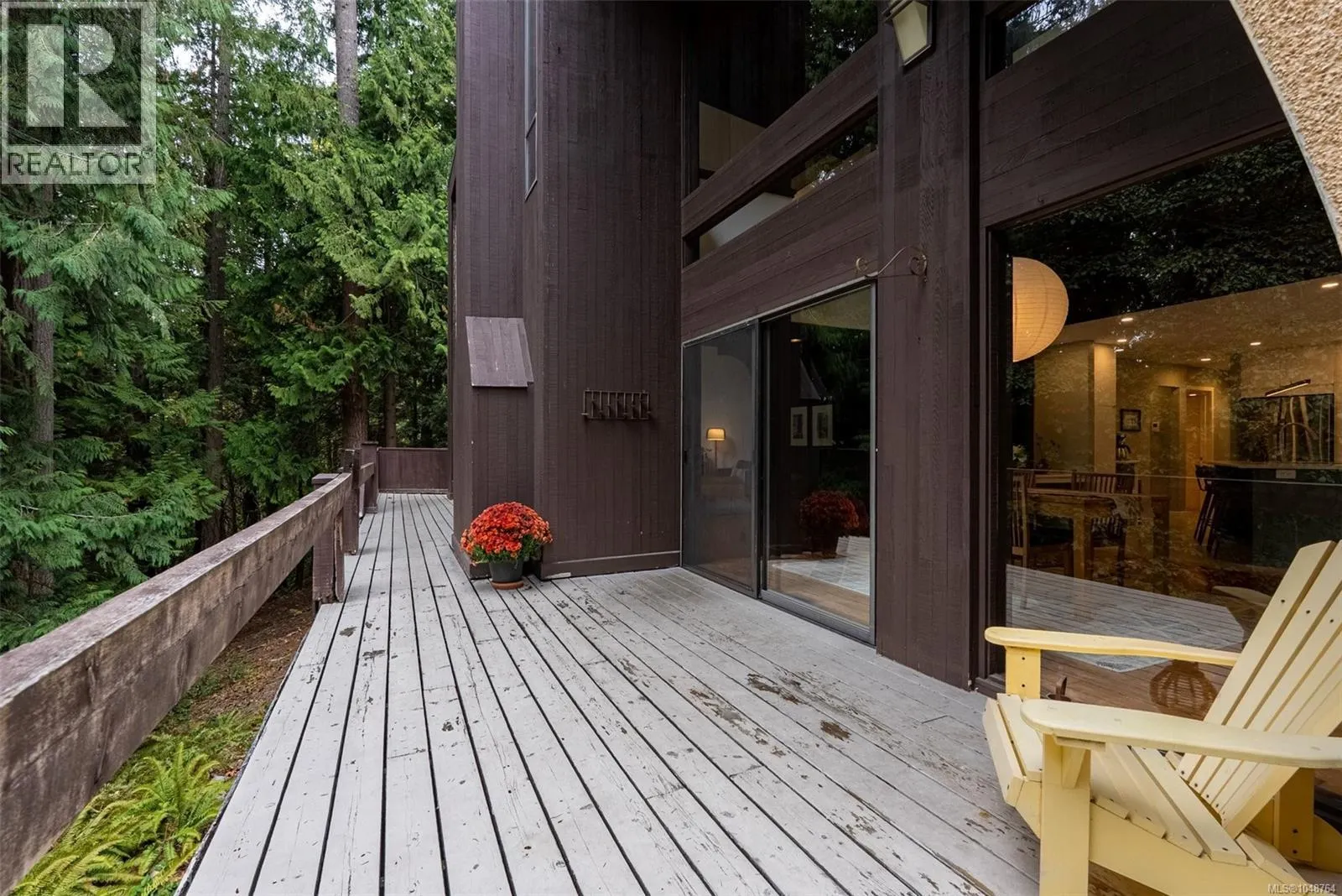 5748 West Saanich Rd