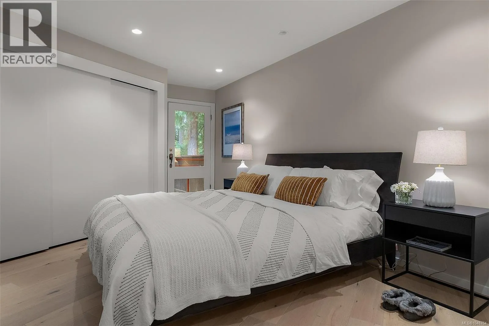 5748 West Saanich Rd
