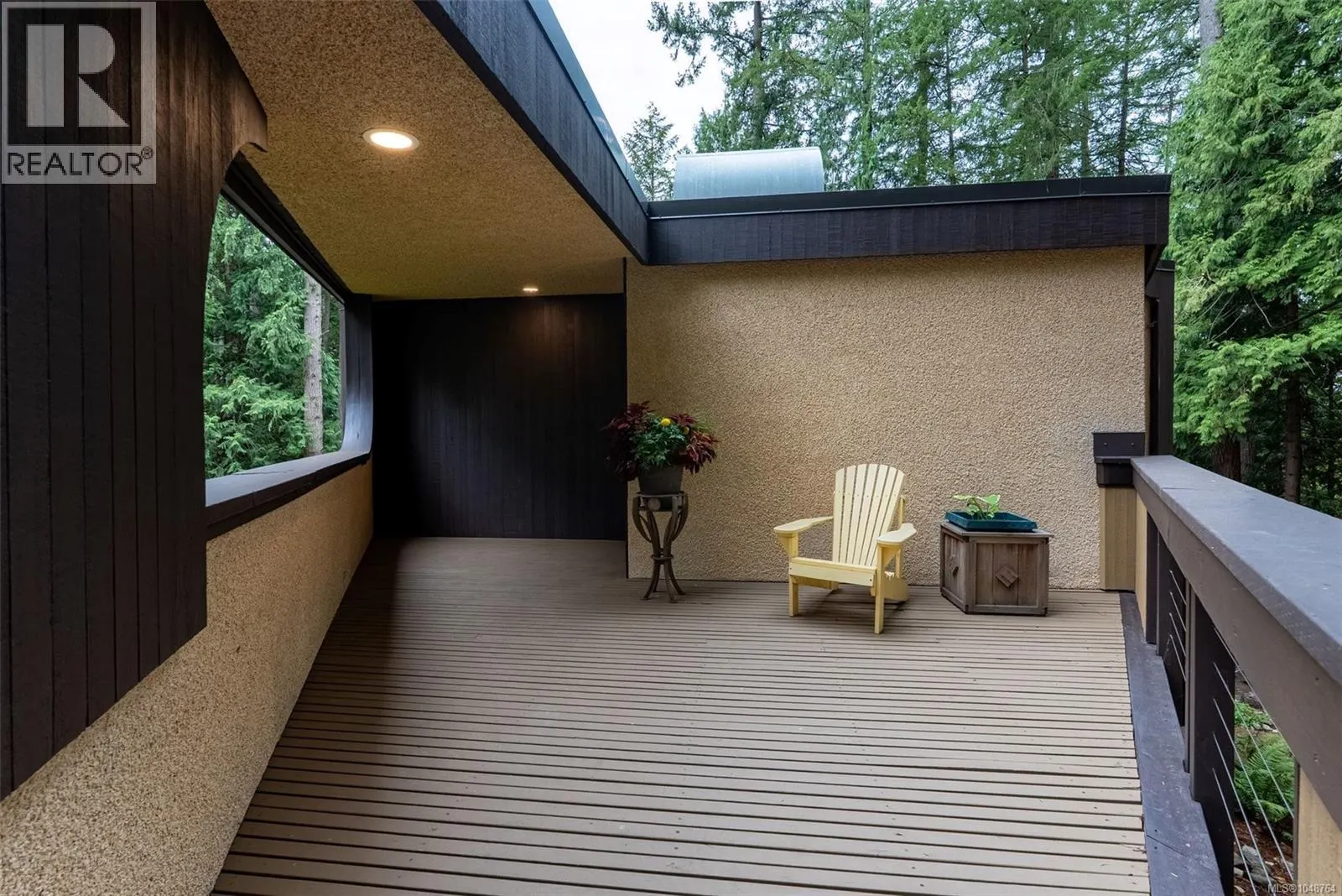 5748 West Saanich Rd