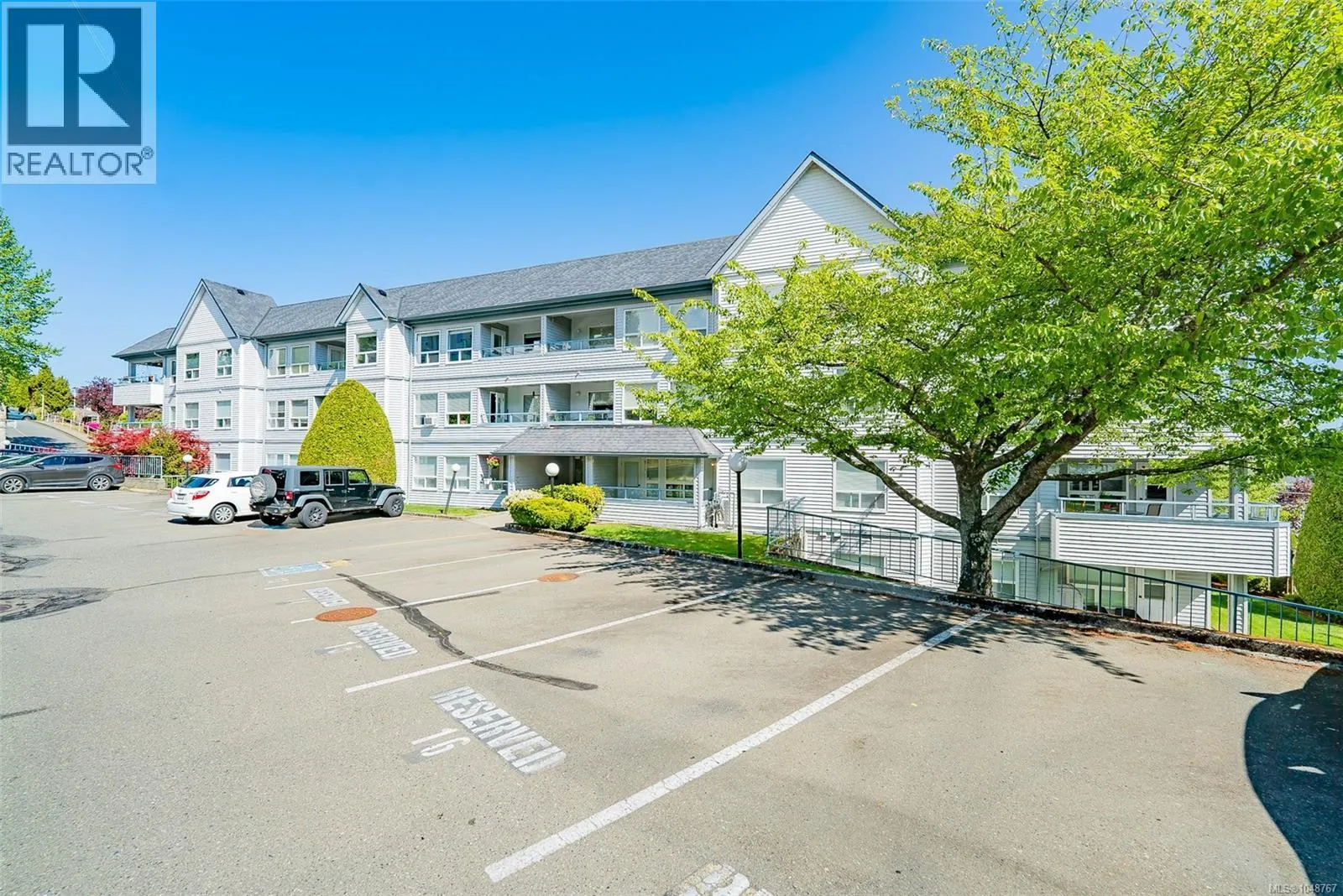405 1631 Dufferin Cres