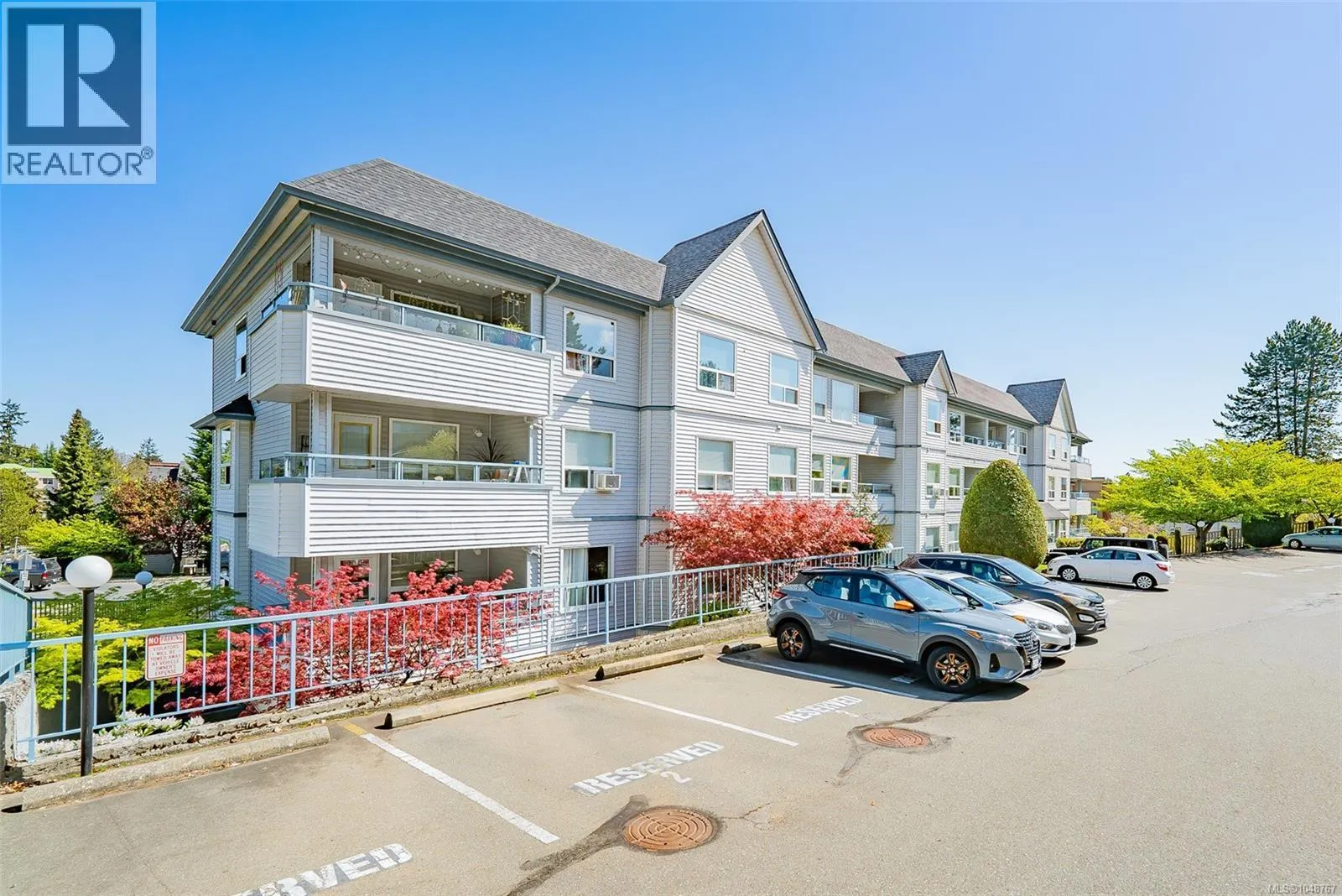 405 1631 Dufferin Cres