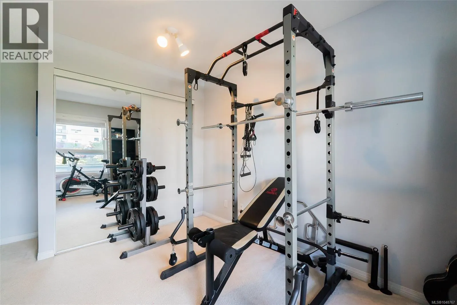 405 1631 Dufferin Cres
