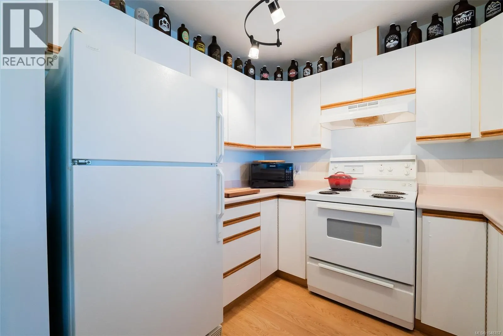 405 1631 Dufferin Cres