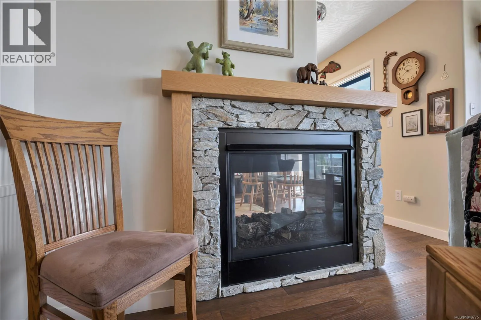 13 4991 Bella Vista Cres
