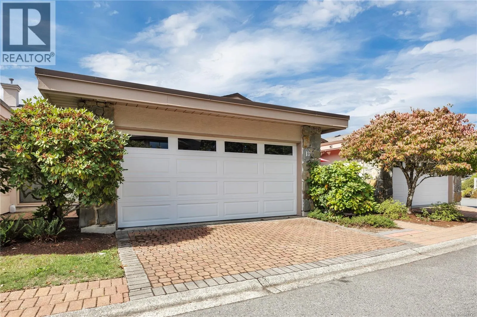 13 4991 Bella Vista Cres