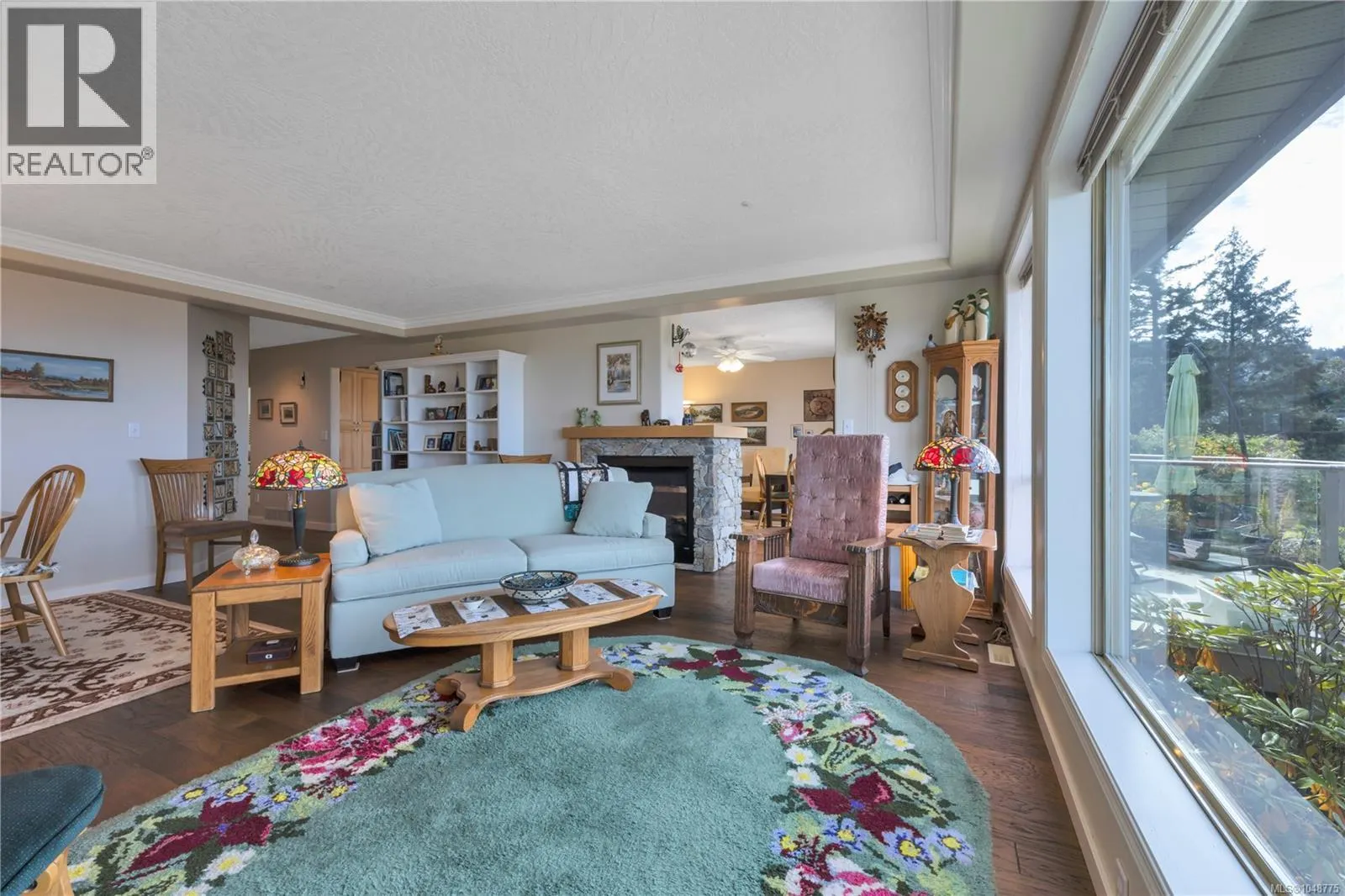 13 4991 Bella Vista Cres