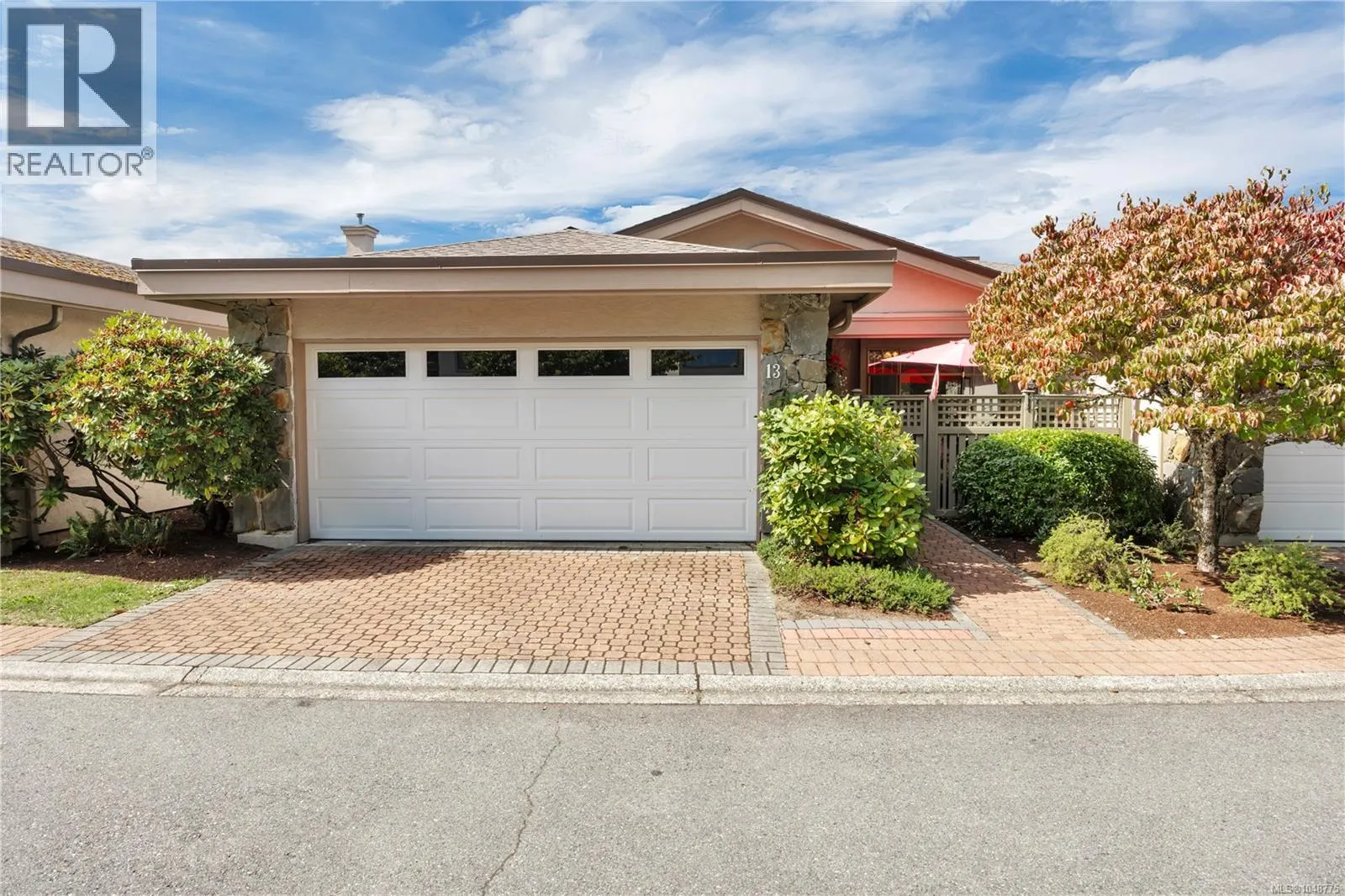 13 4991 Bella Vista Cres
