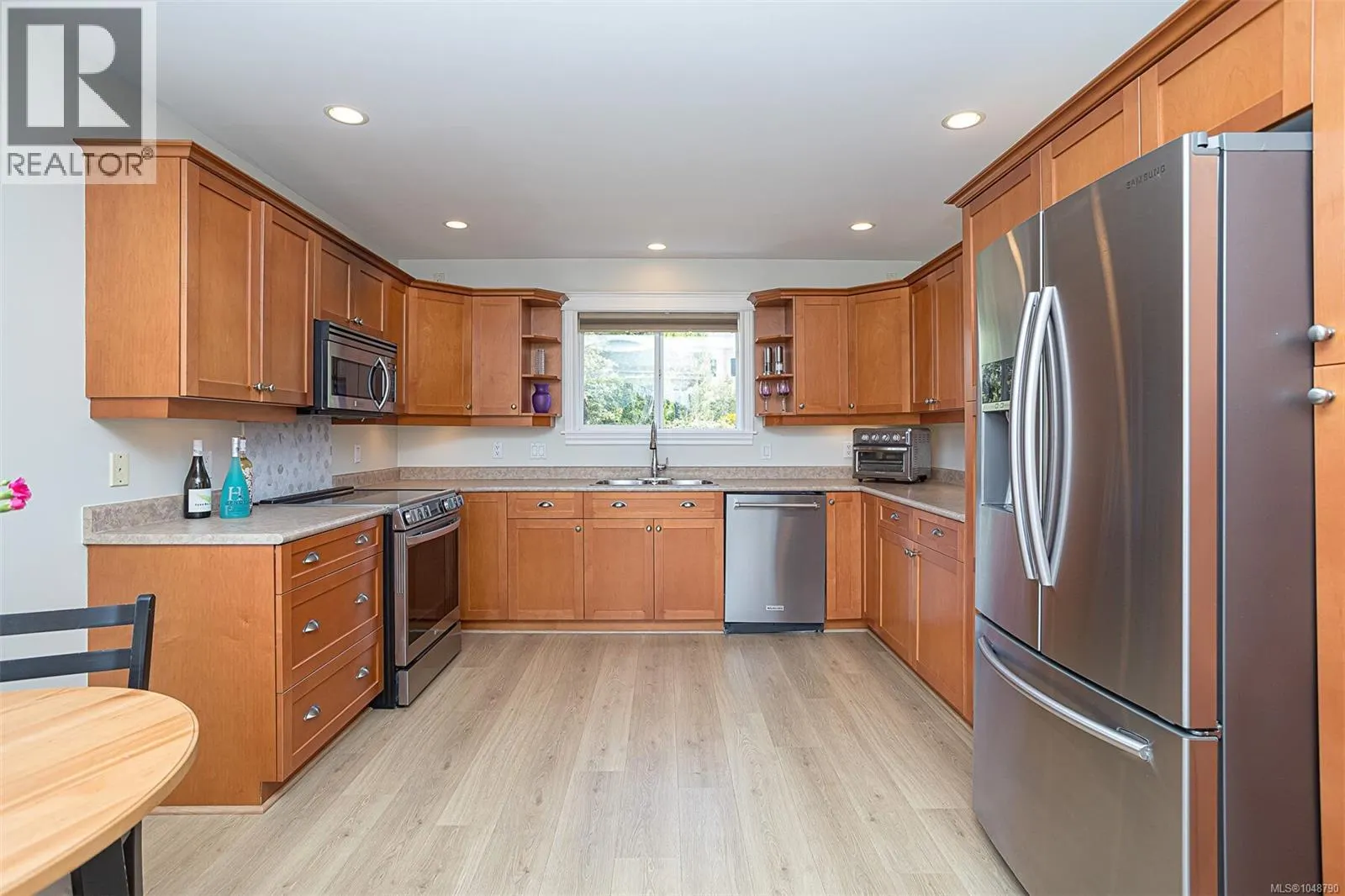 6315 Central Saanich Rd