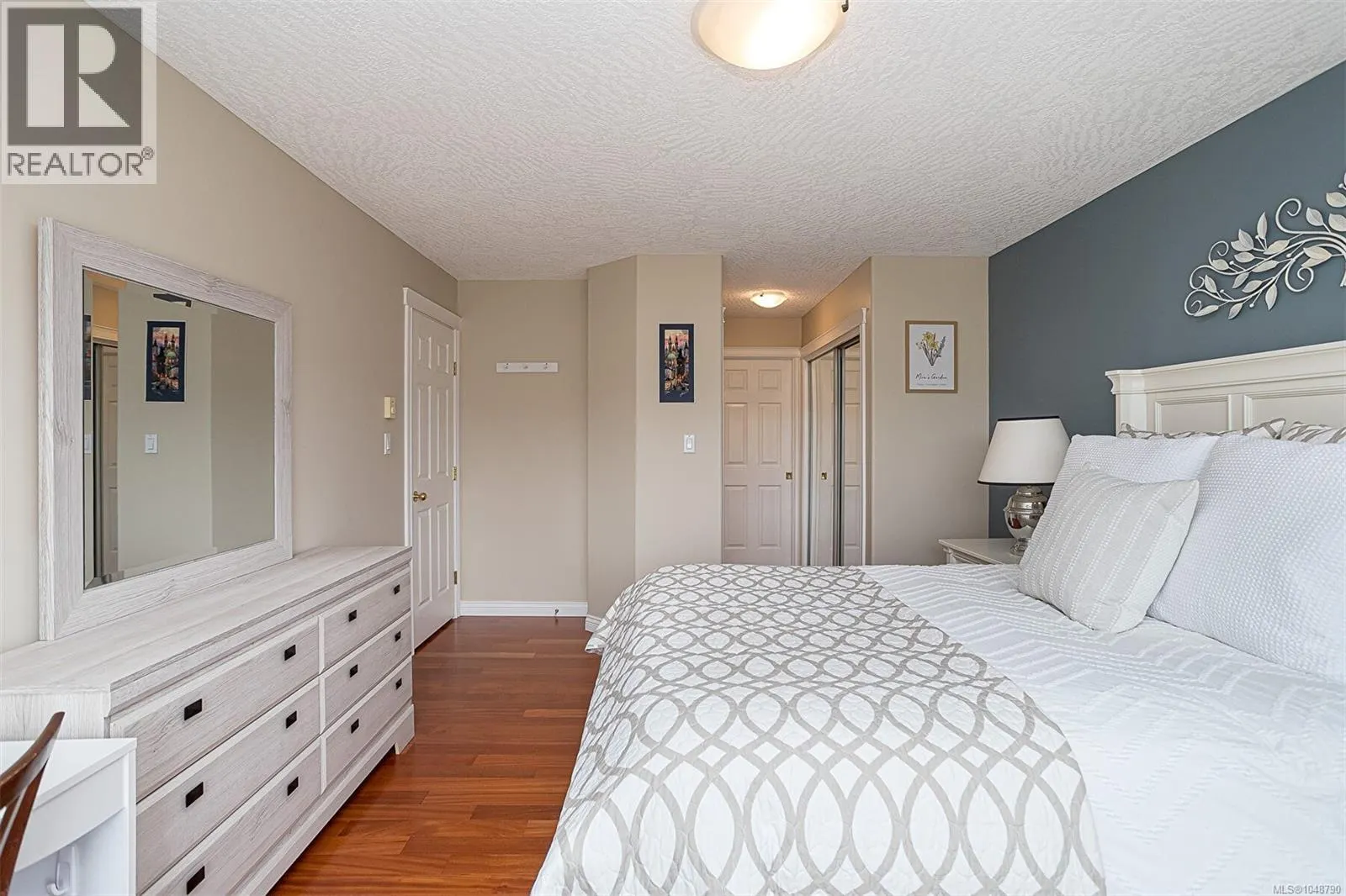 6315 Central Saanich Rd