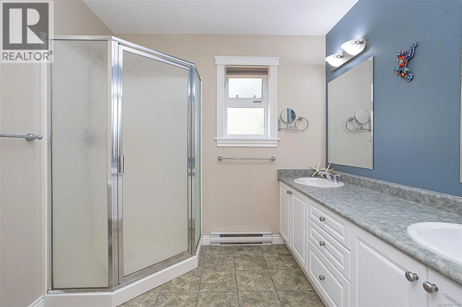6315 Central Saanich Rd
