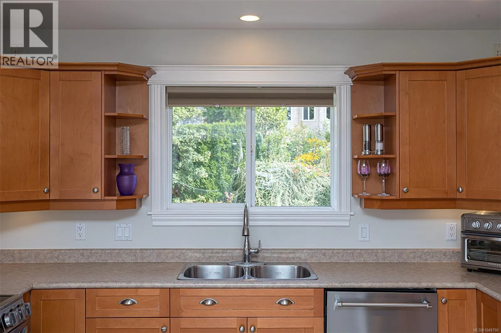 6315 Central Saanich Rd