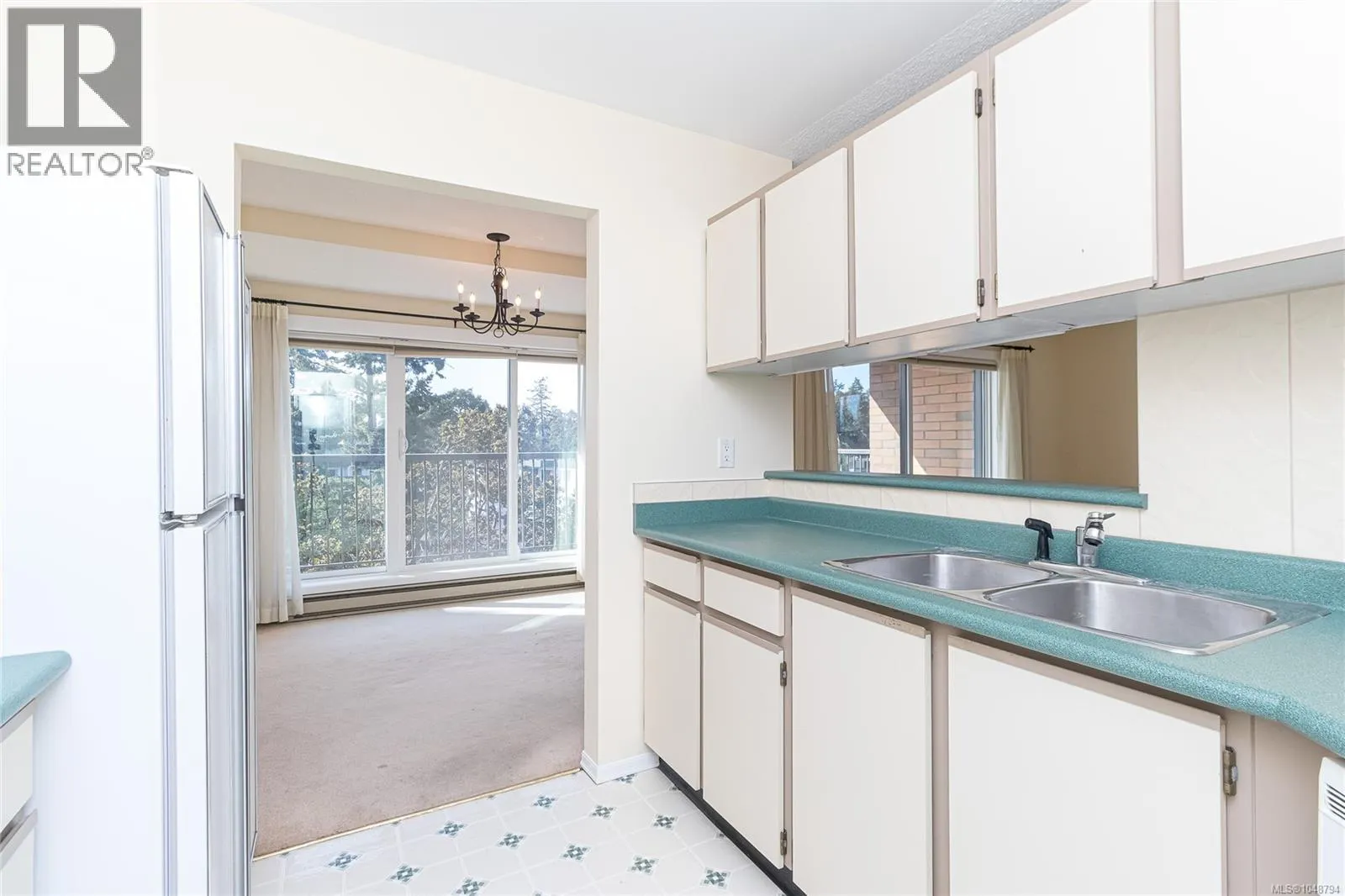 404 4030 Quadra St