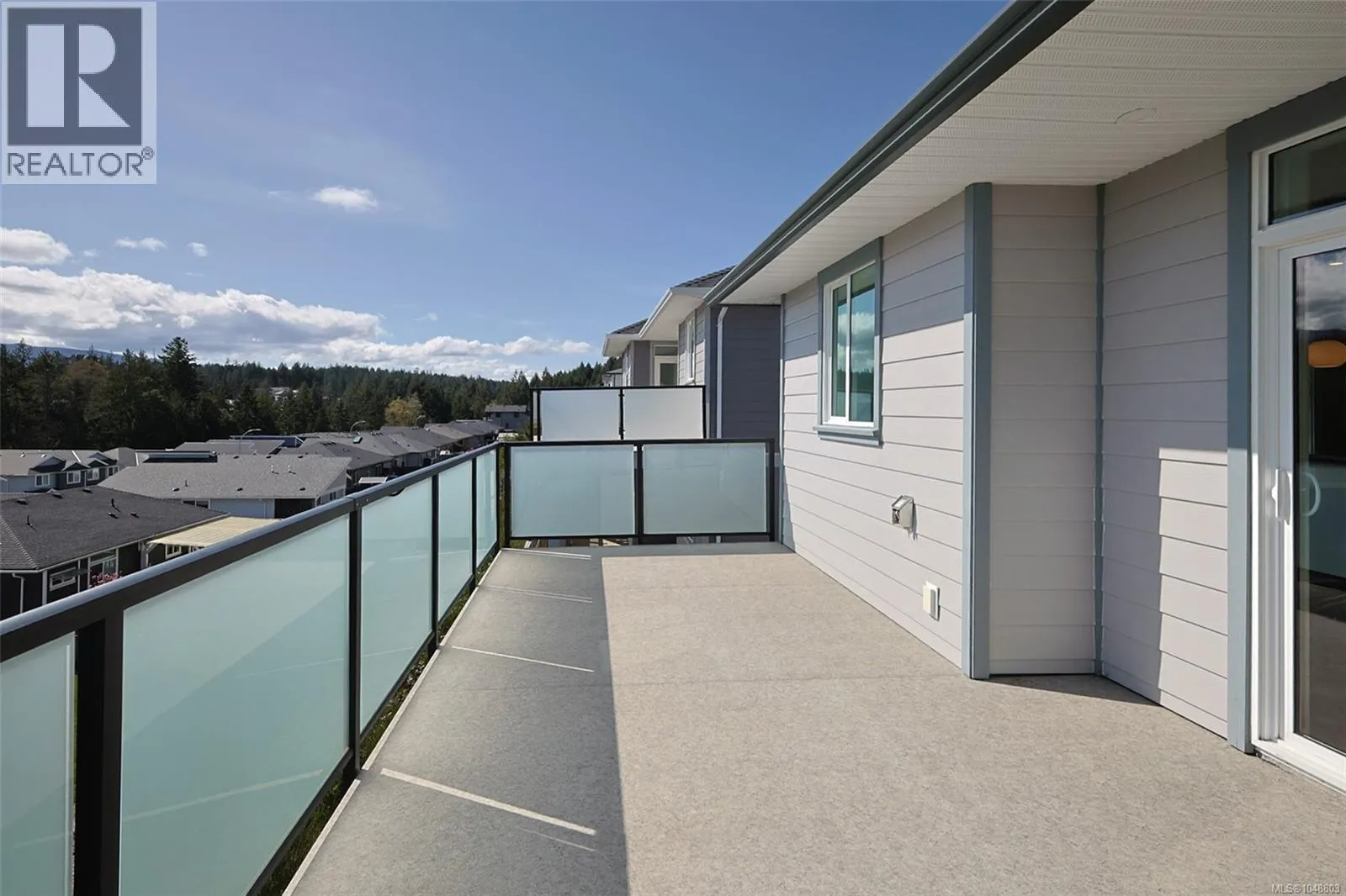 163 Golden Oaks Cres