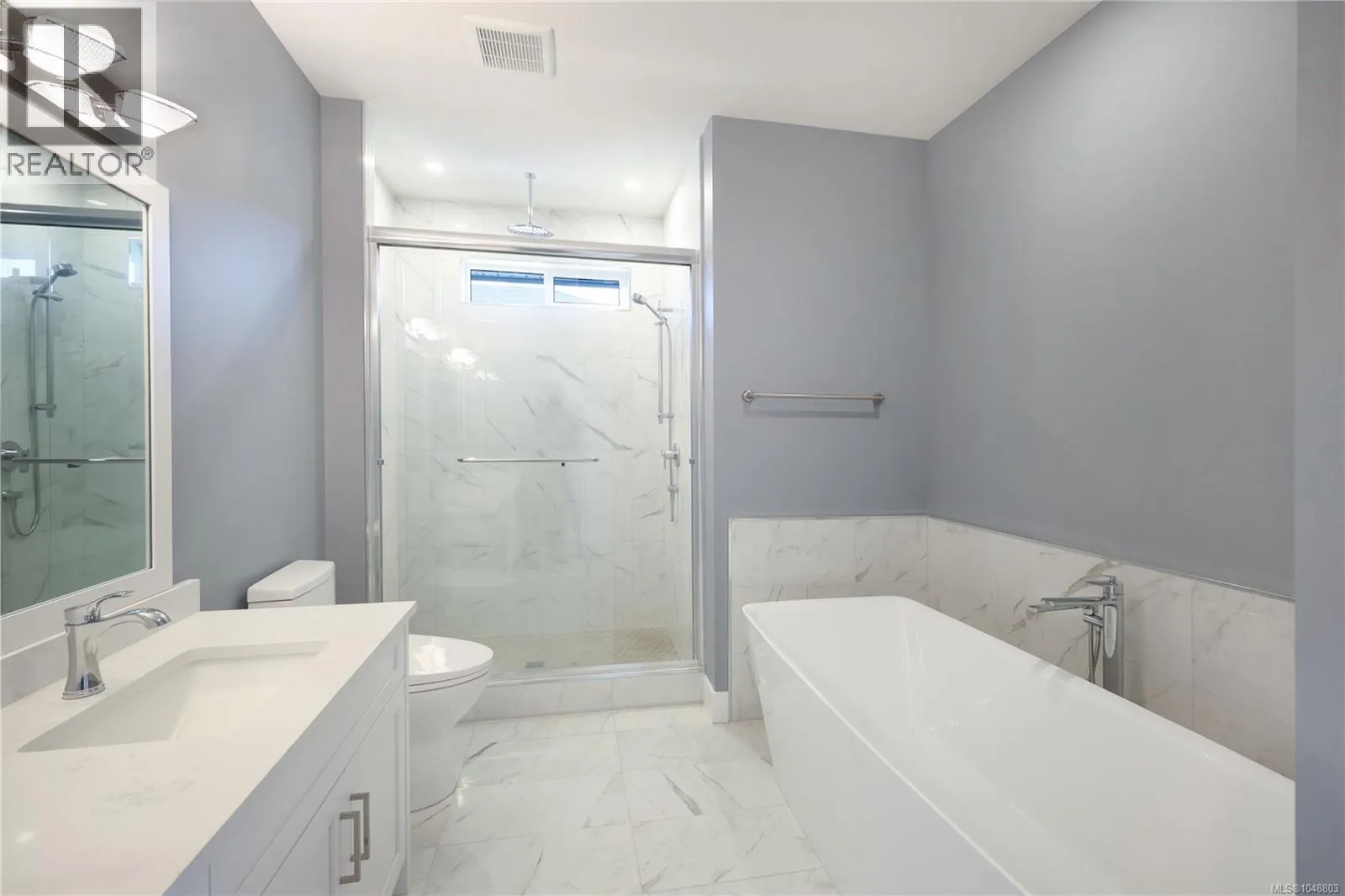 163 Golden Oaks Cres