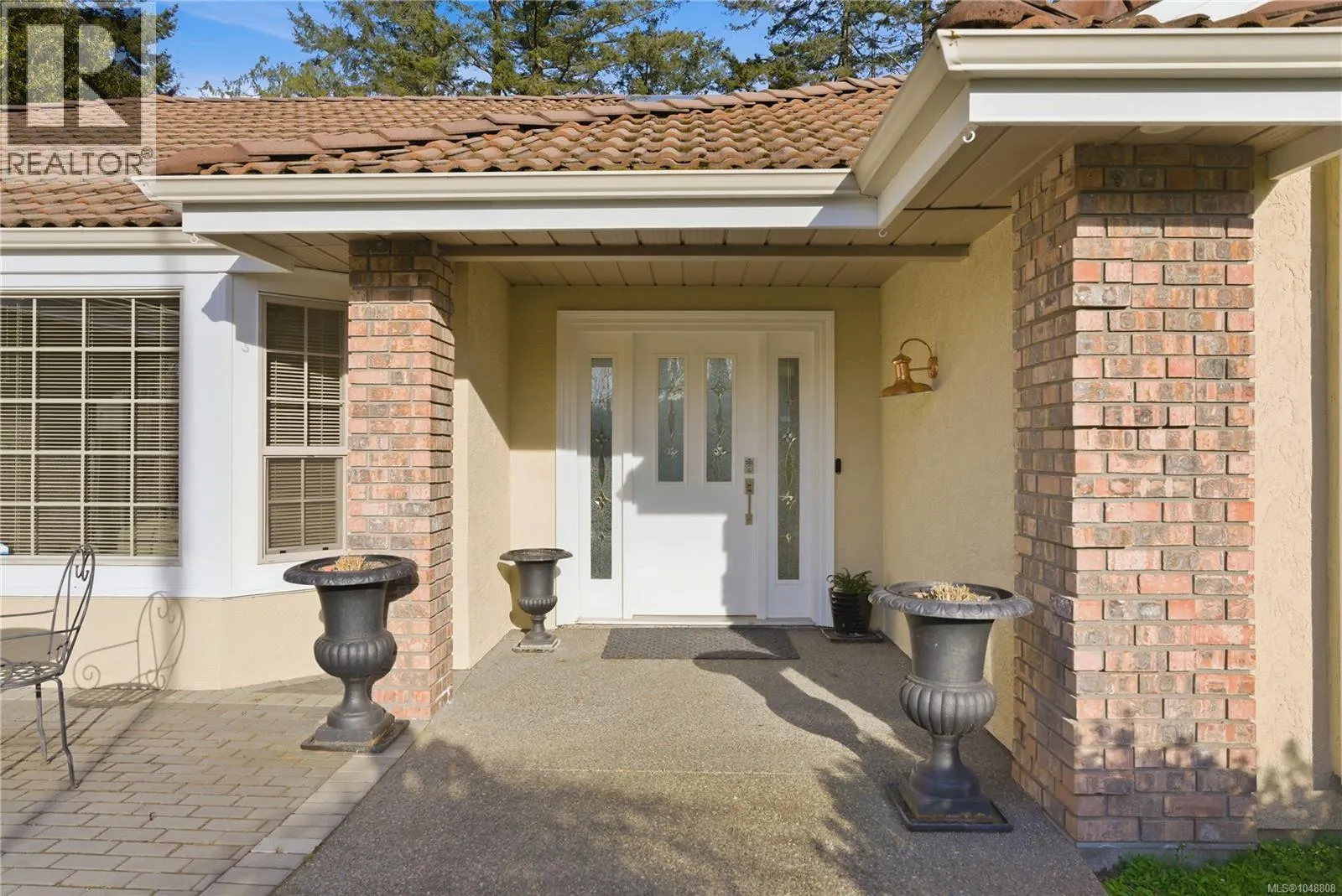 575 Johnstone Rd