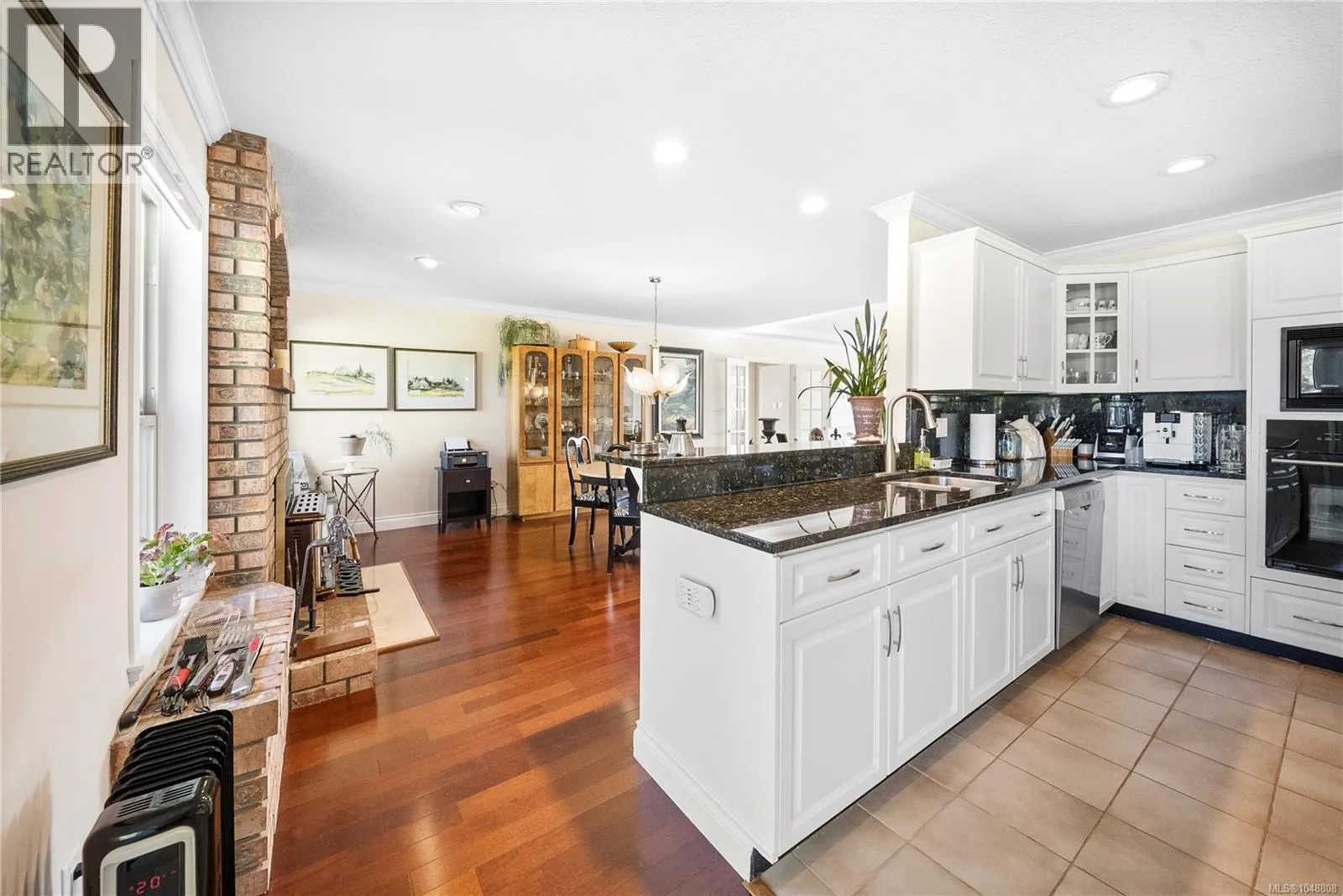 575 Johnstone Rd