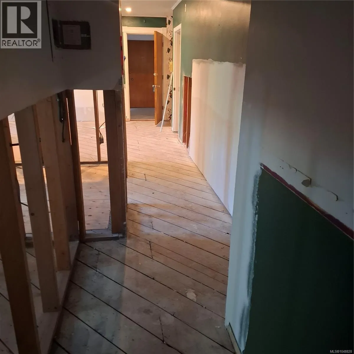 3566 Tillicum Rd