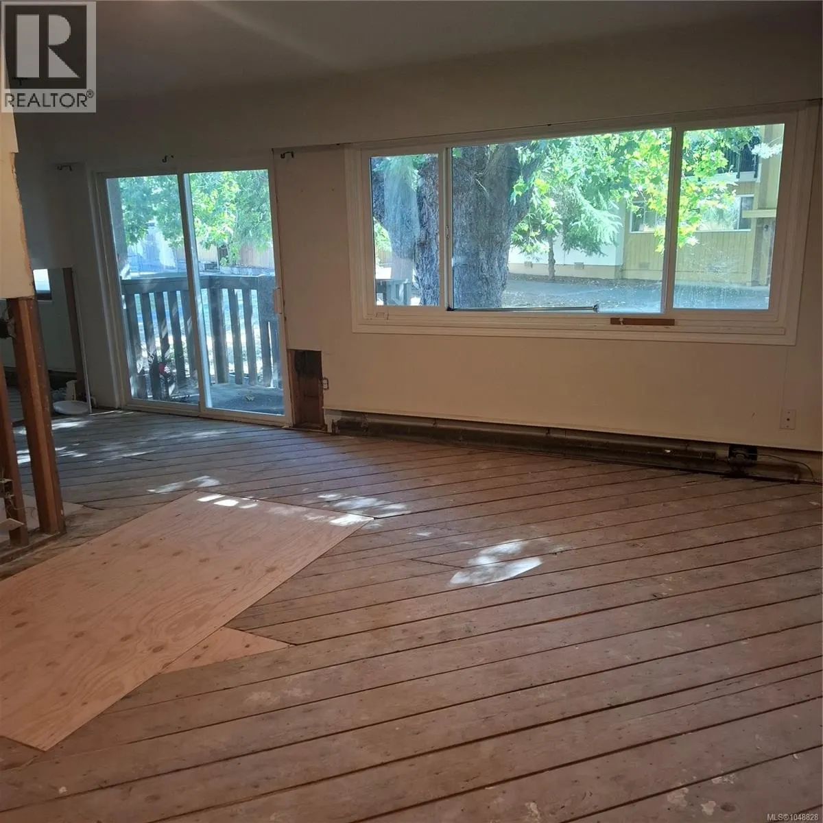 3566 Tillicum Rd