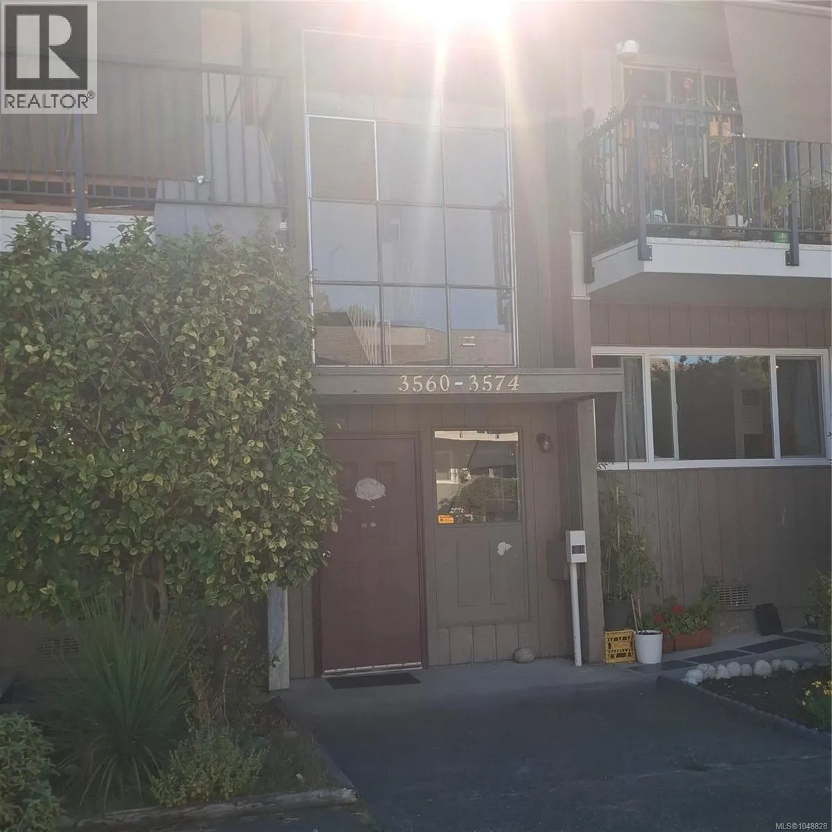 3566 Tillicum Rd