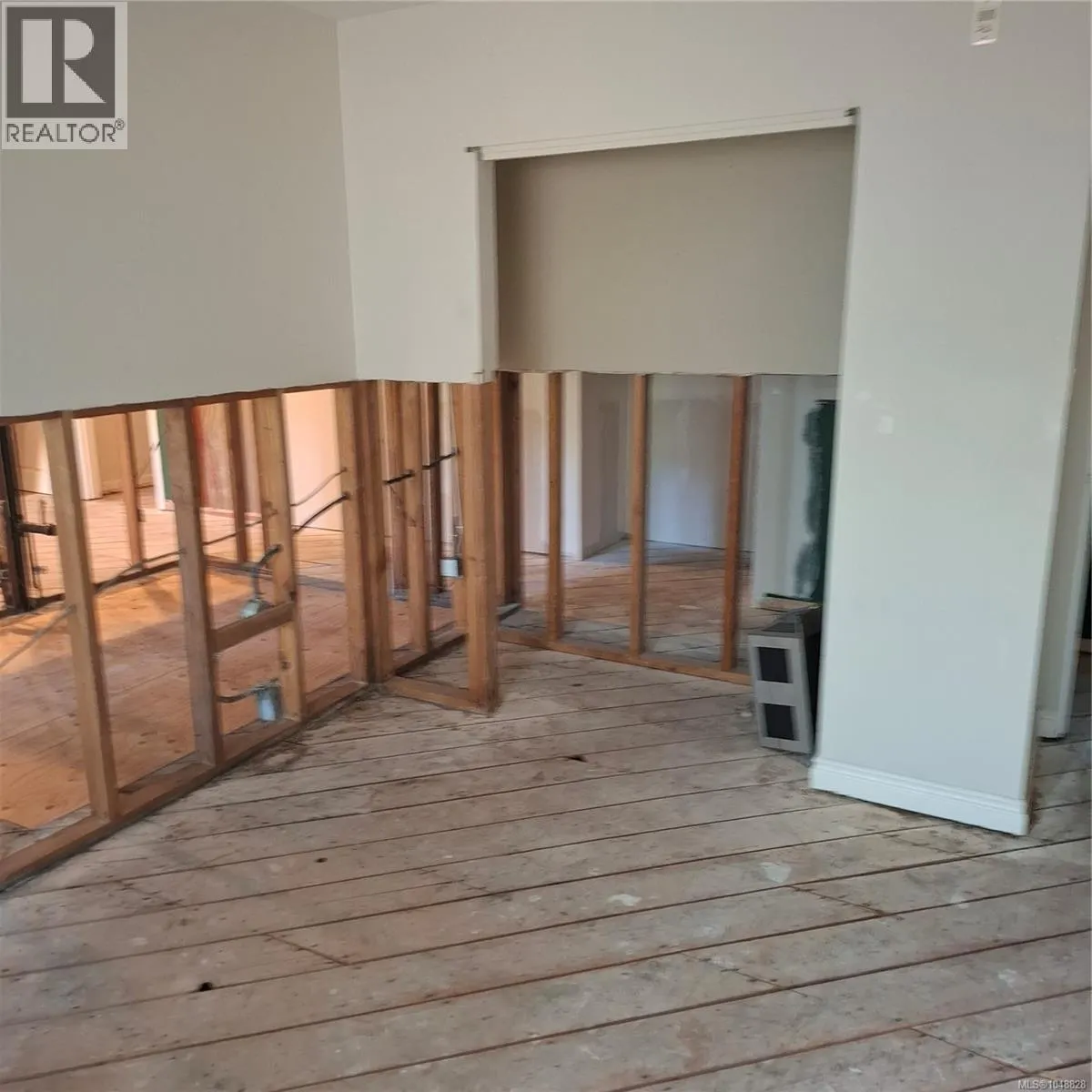 3566 Tillicum Rd