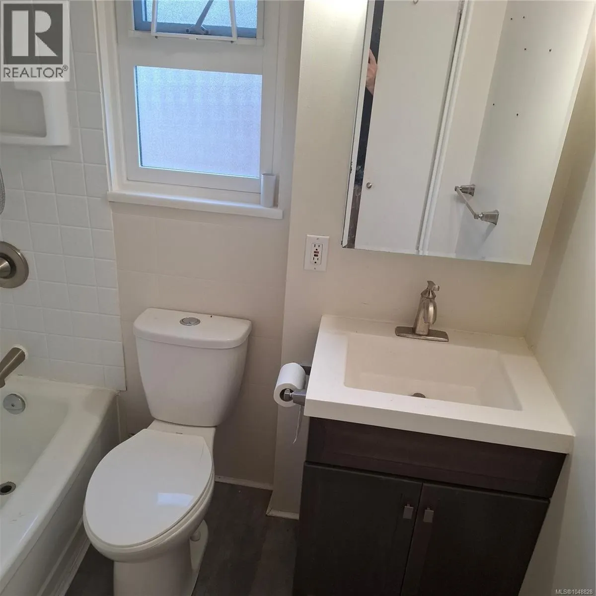 3566 Tillicum Rd