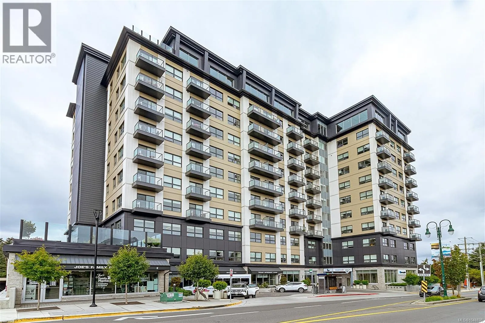 1002 622 Admirals Rd