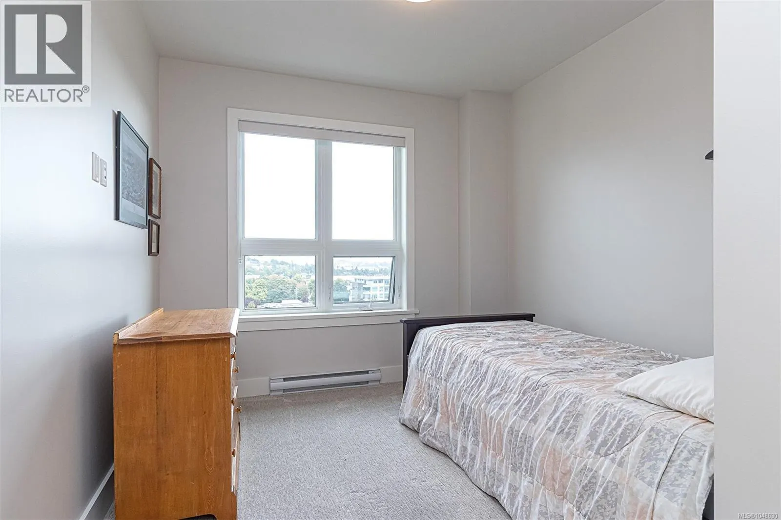1002 622 Admirals Rd