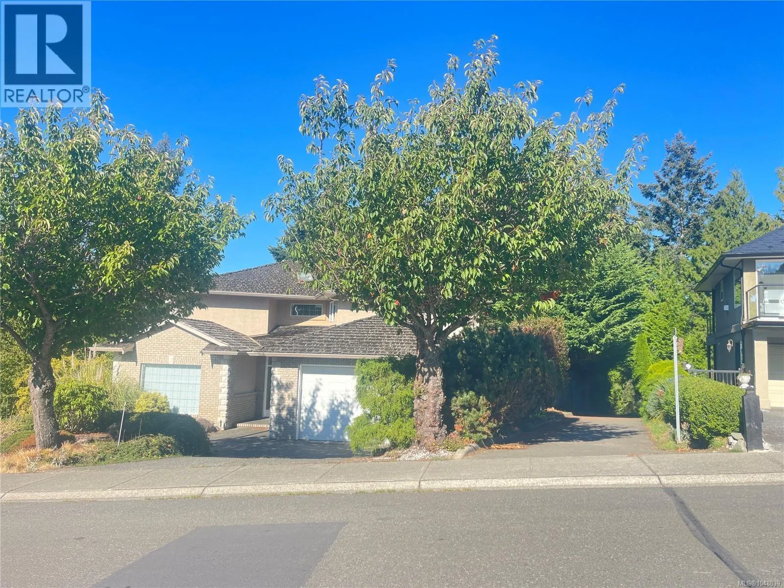 5358 Bayshore Dr