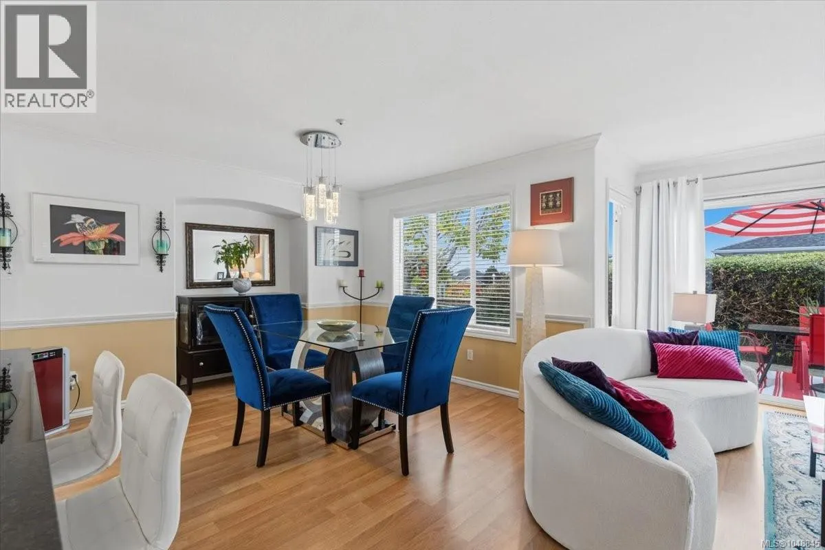 7 6595 Groveland Dr