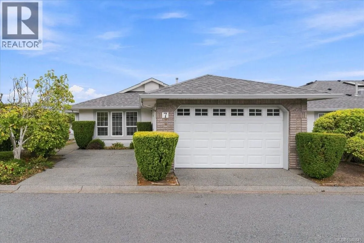 7 6595 Groveland Dr