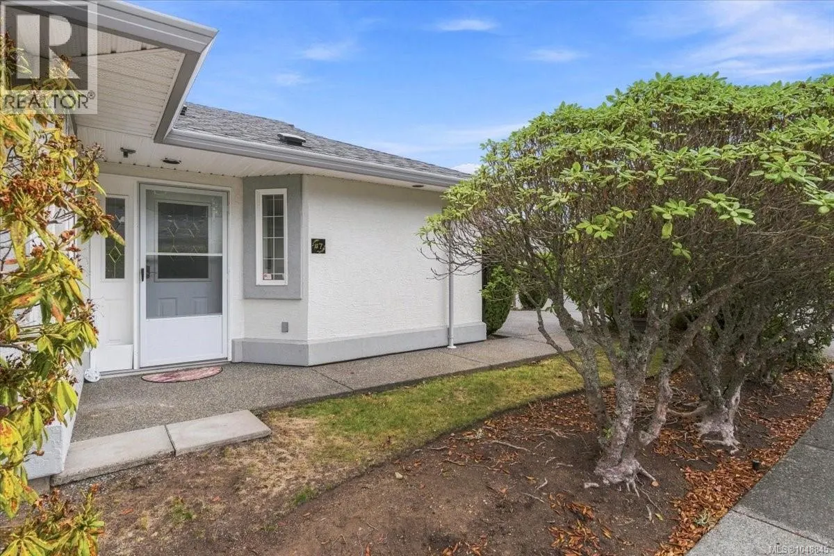 7 6595 Groveland Dr