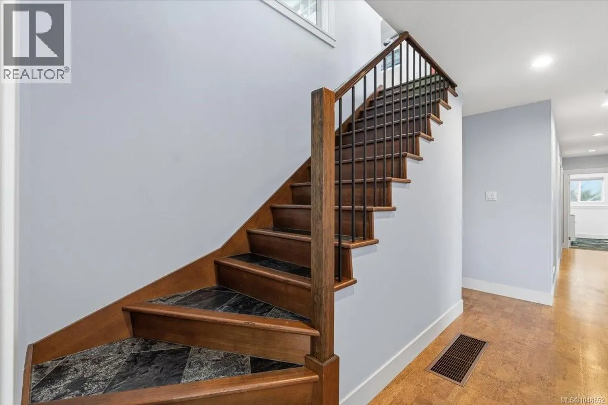 1410 Sherwood Dr