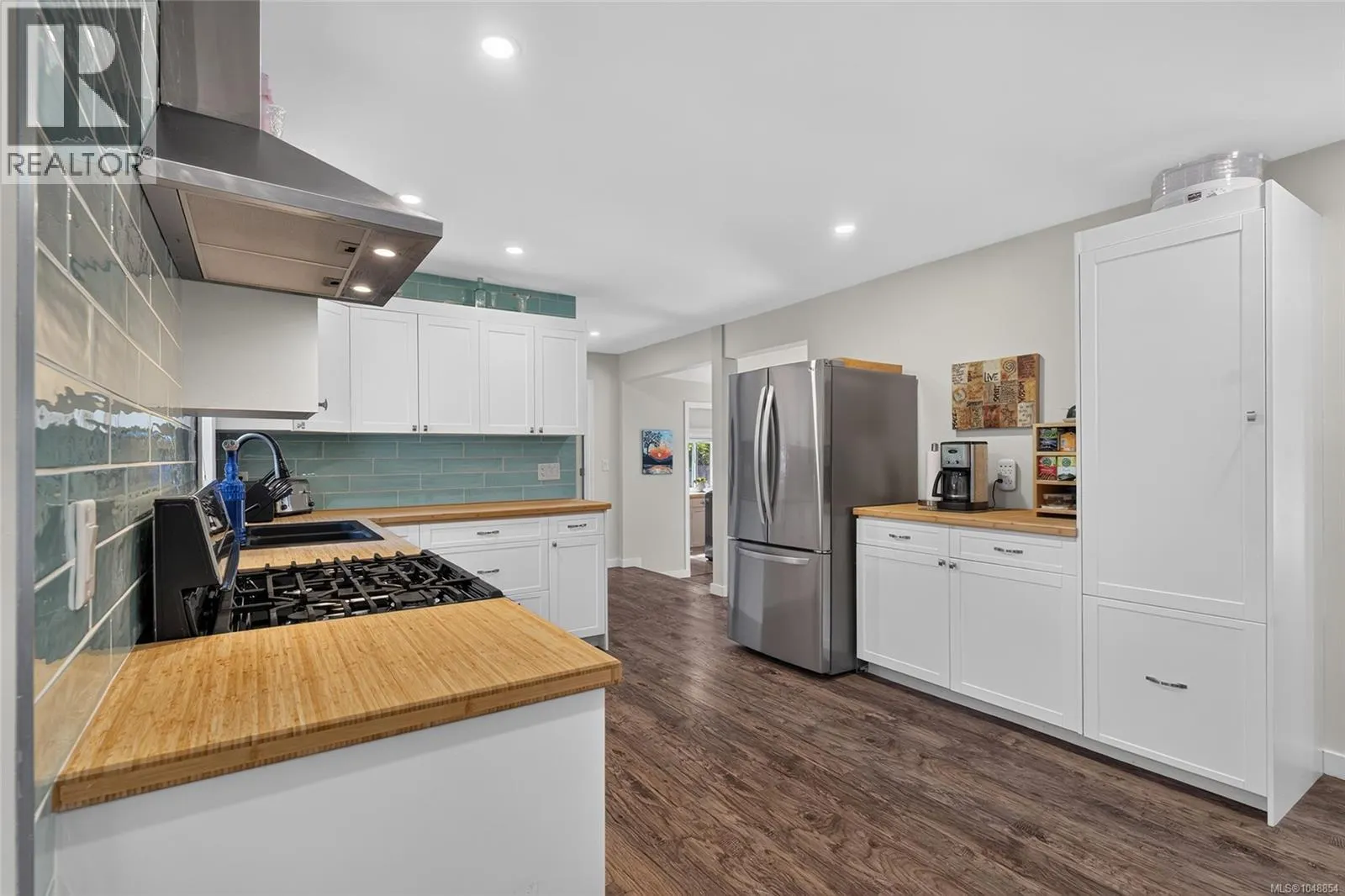 450 Aurora St