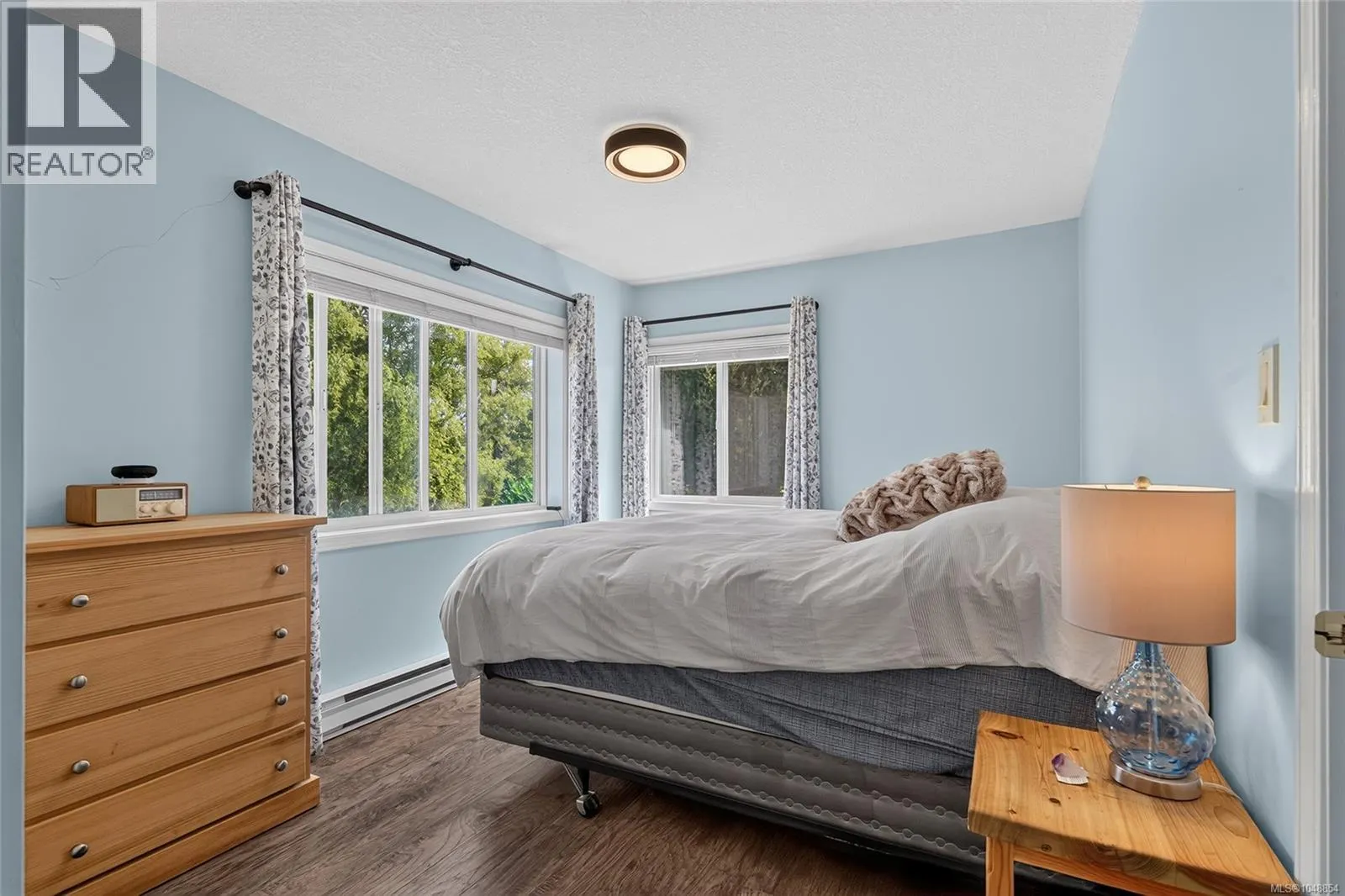 450 Aurora St