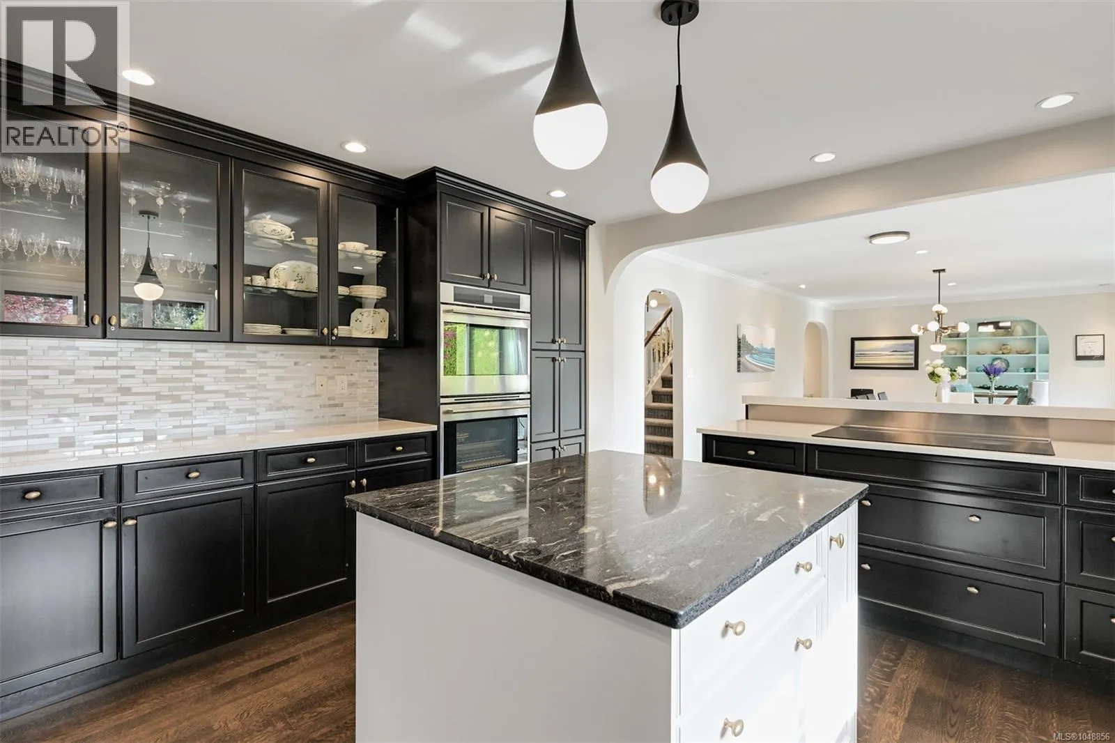 3075 Devon Rd