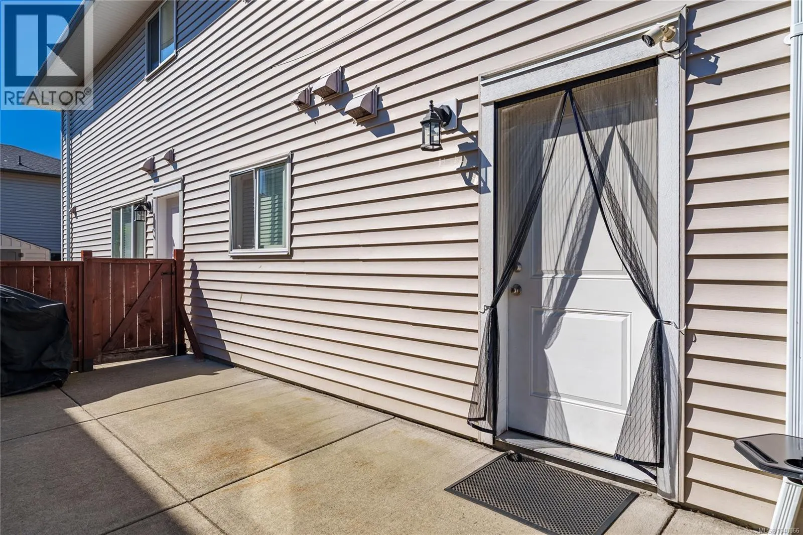 611 Sandy Crt