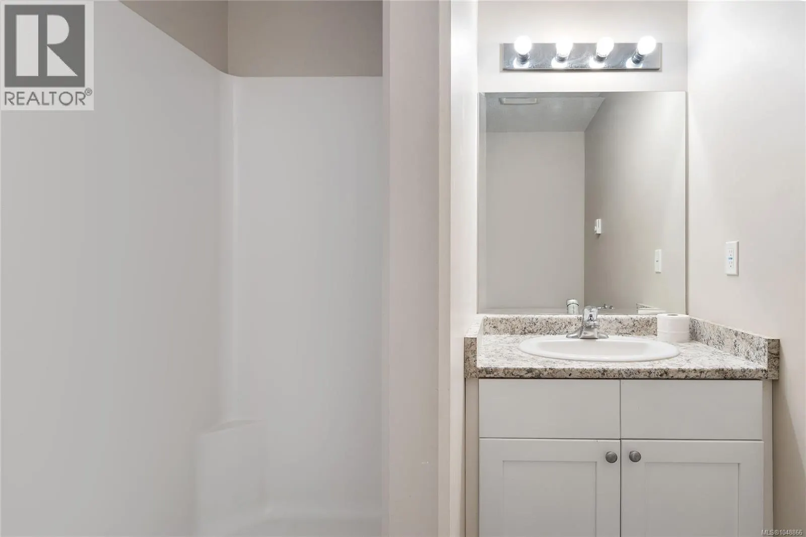 611 Sandy Crt