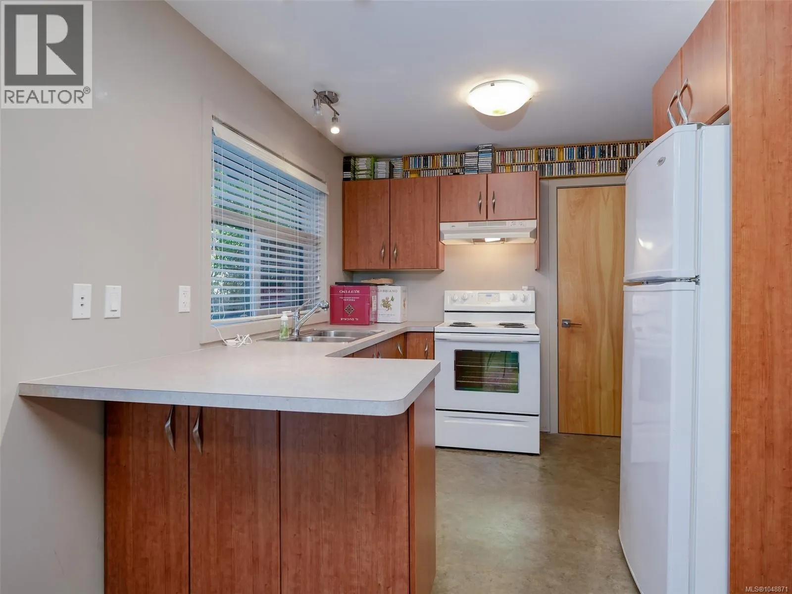 1047 San Marino Cres