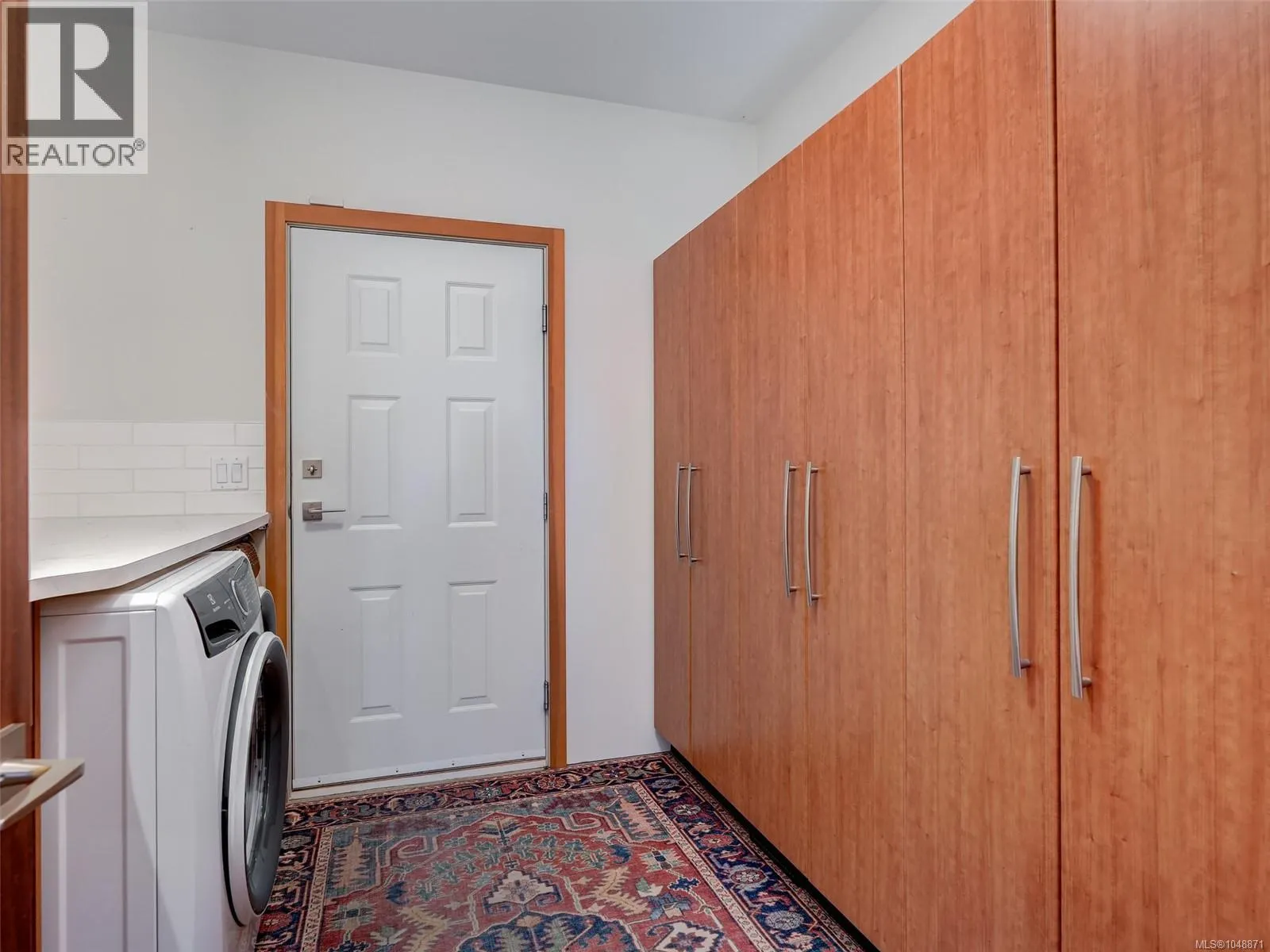 1047 San Marino Cres