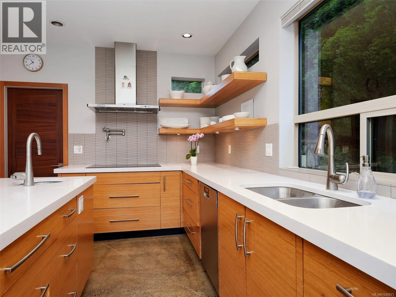 1047 San Marino Cres