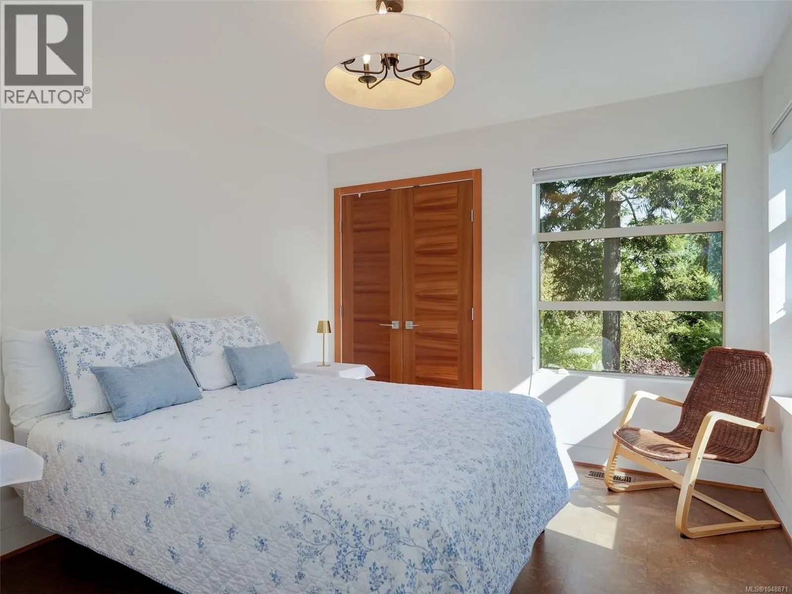 1047 San Marino Cres