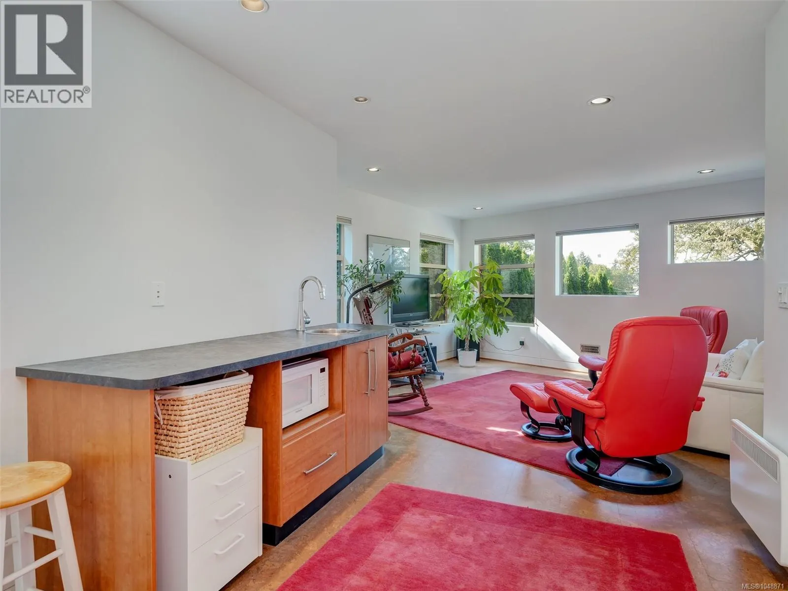 1047 San Marino Cres